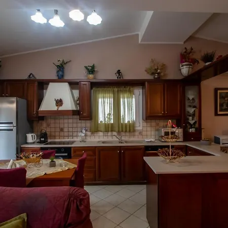 Apartment Aristotelis *